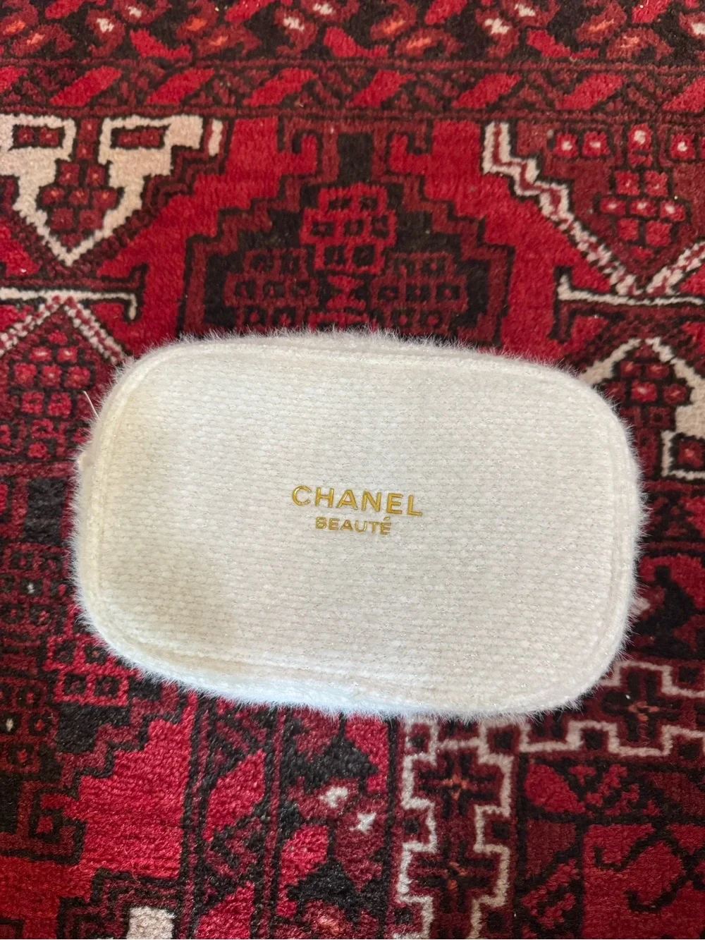 CHANEL Makeup Bag 2024 Holiday White Pouch Only Limited Edition! NEW!